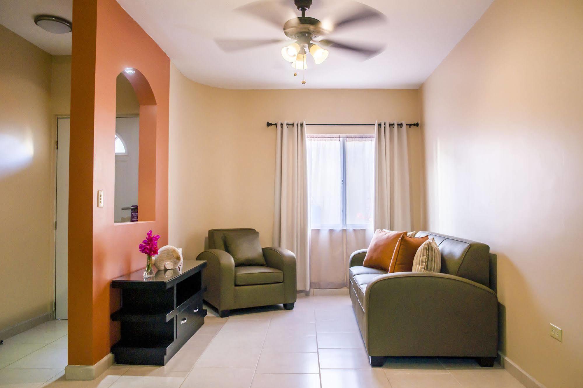 Bugambilias Suites โลเรโต ภายนอก รูปภาพ