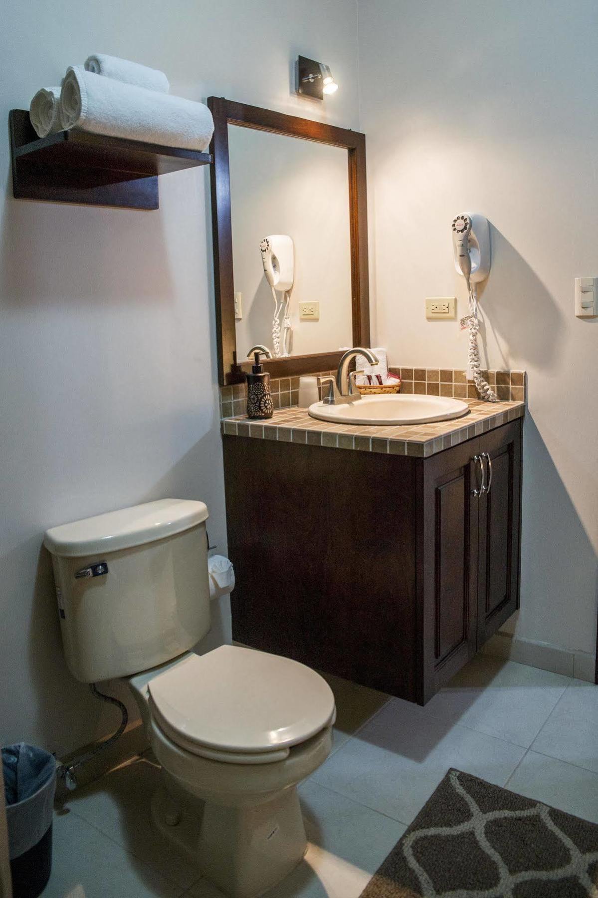 Bugambilias Suites โลเรโต ภายนอก รูปภาพ